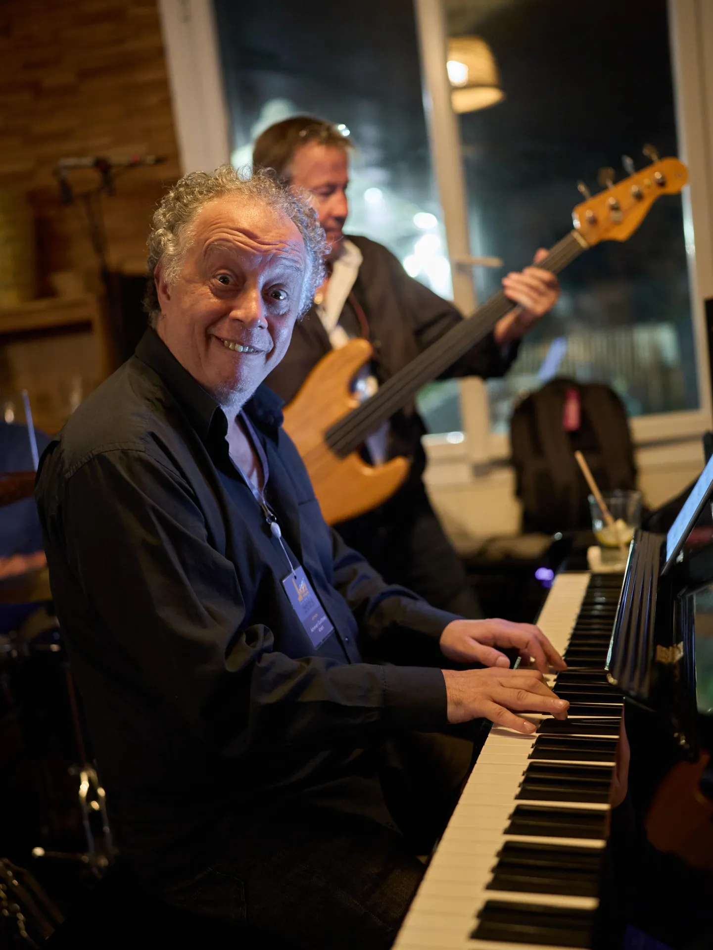 Ahmet Gülbay au piano